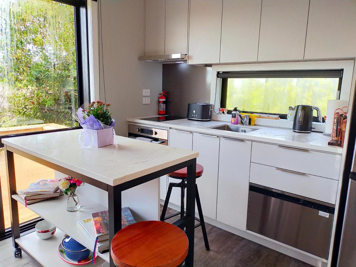 Secluded, Private Rural Retreat Mins From Warkworth -"Avondale" Minihouseヴィラ エクステリア 写真